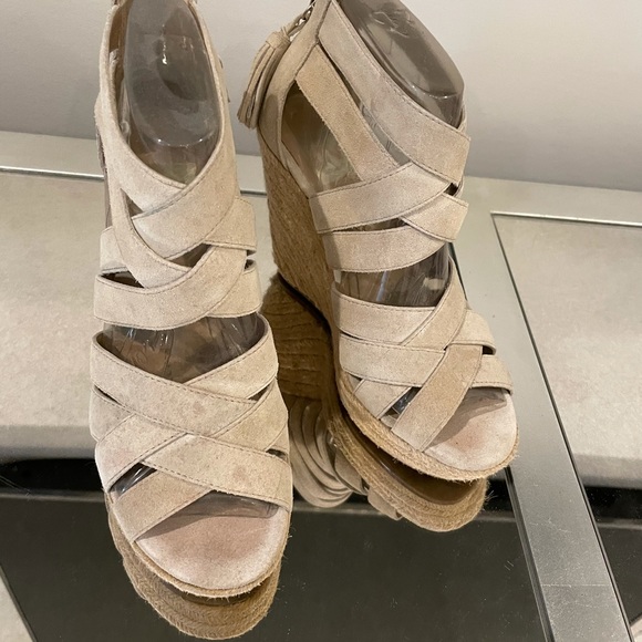 Nude suede Wedges - Picture 4 of 6